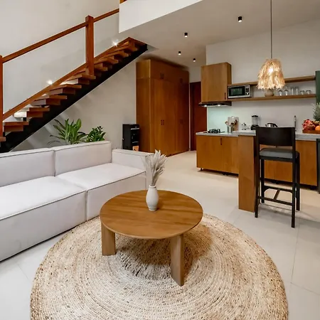 Sunny Cuddles Villa Canggu  Ruang foto
